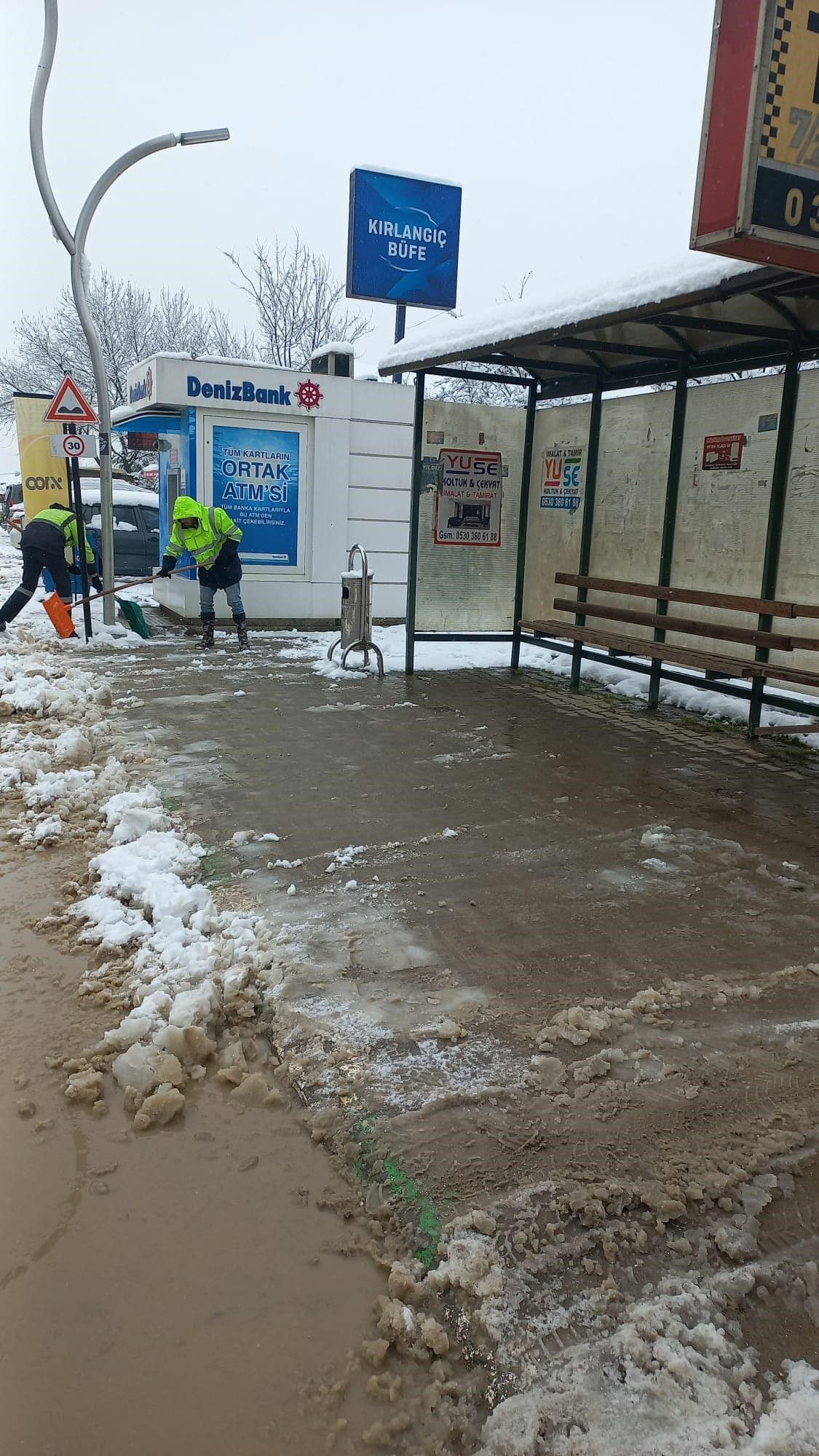 Çilimli'de Karla Mücadele Sürüyor: Belediye Ekipleri Sahada - Sayfa 3