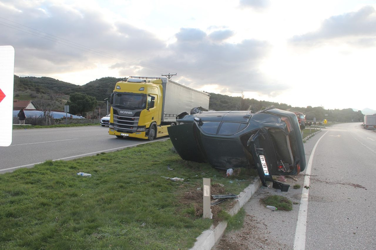 Manisa’da Takla Atan Otomobilde 3 Kişi Yaralandı - Sayfa 3
