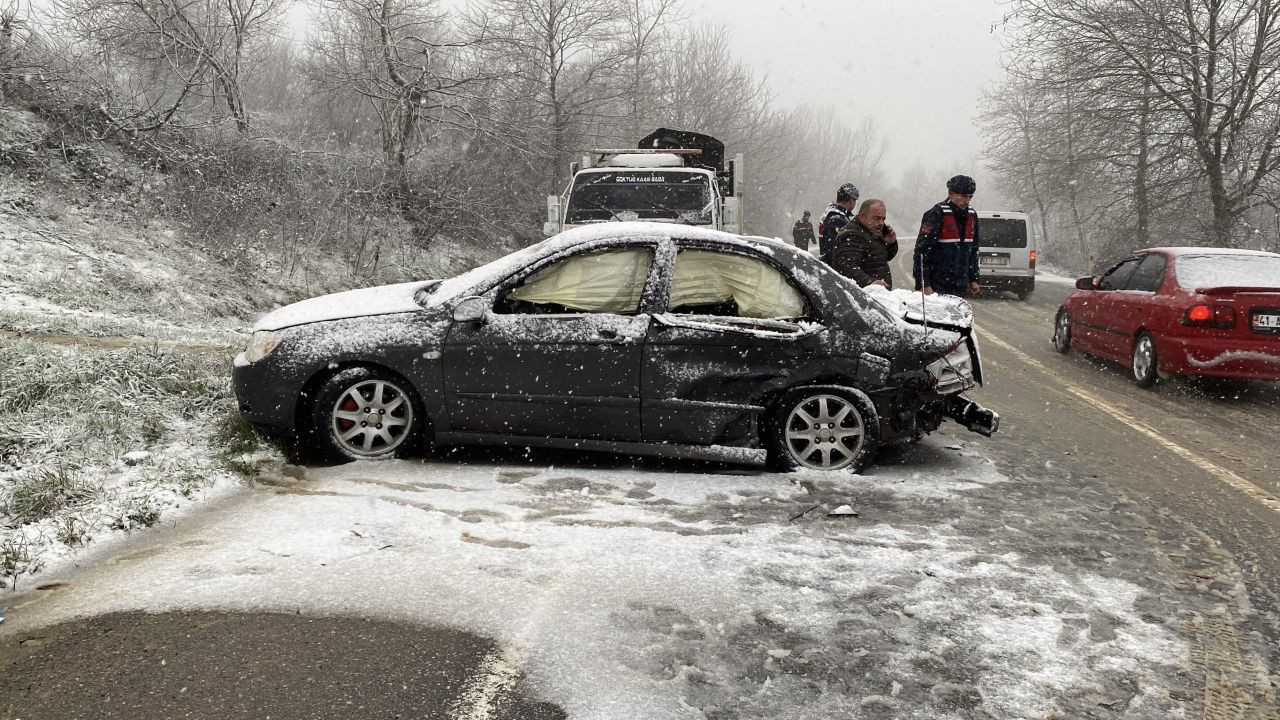 Kocaeli'de Kar Kazaya Neden Oldu: 7 Kişi Yaralandı - Sayfa 4