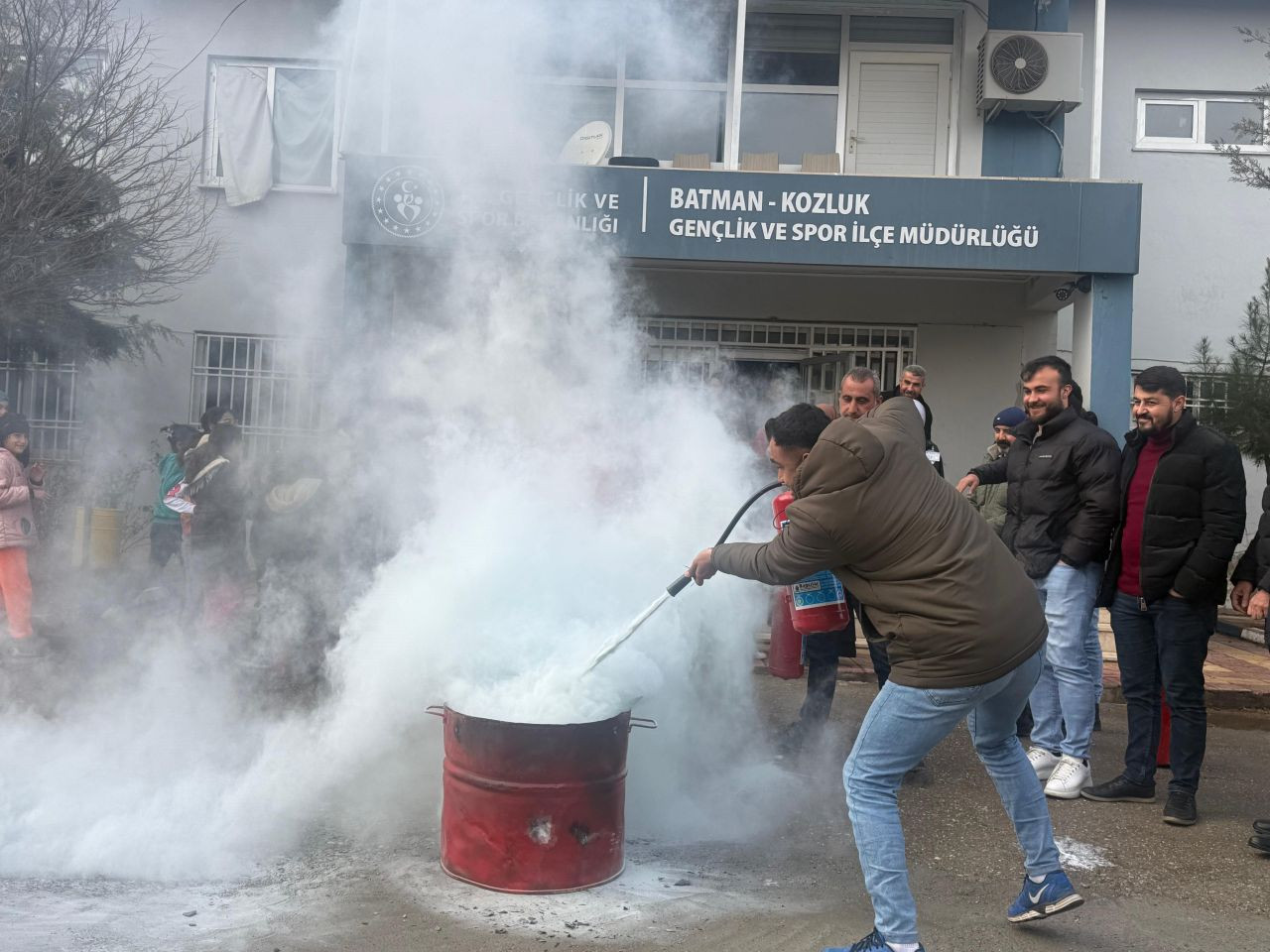 Kozluk Gençlik Merkezinde Nefes Kesen Yangın Tatbikatı - Sayfa 4
