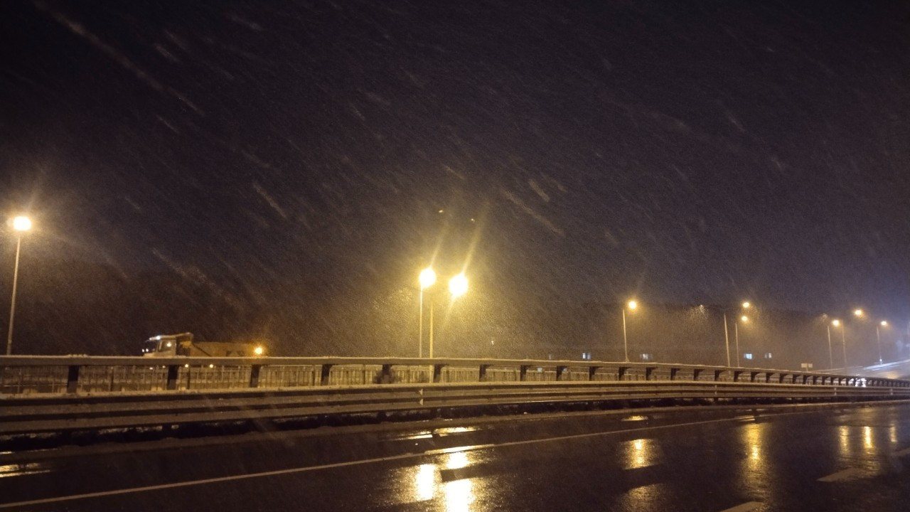 İstanbul’da Yüksek Kesimlerde Kar Yağışı Etkisini Sürdürüyor