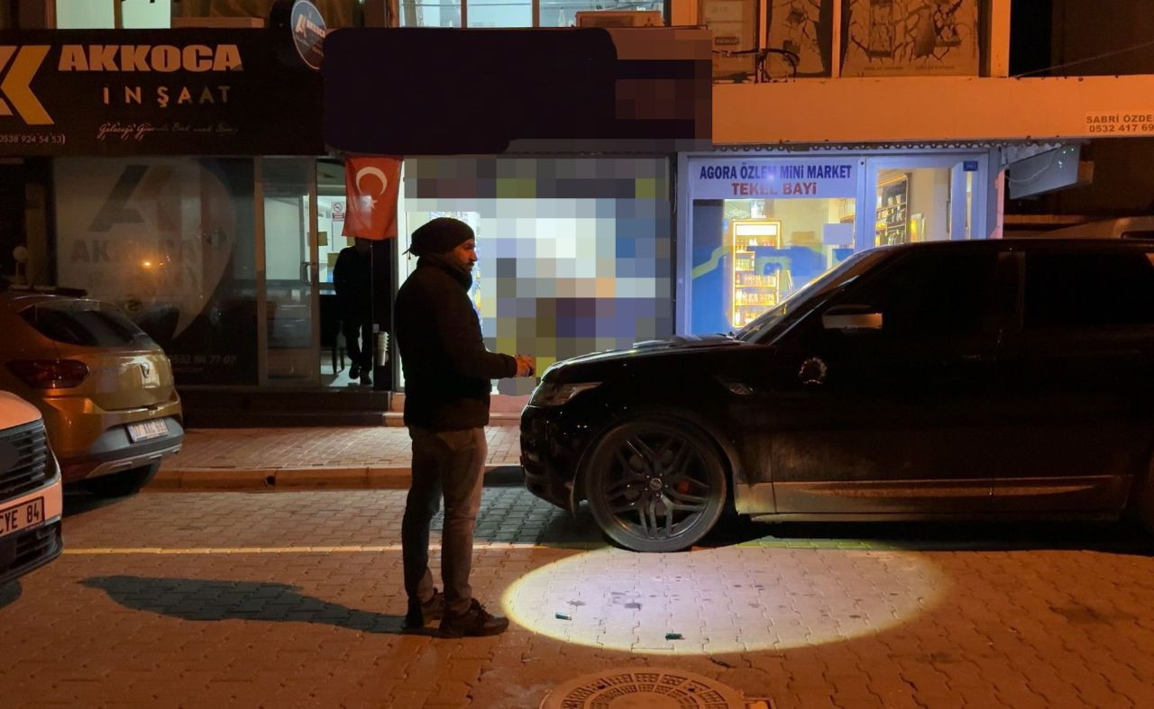 Antalya’da Motosikletli Şüpheliler İş Yerine Silahlı Saldırı Düzenledi - Sayfa 1