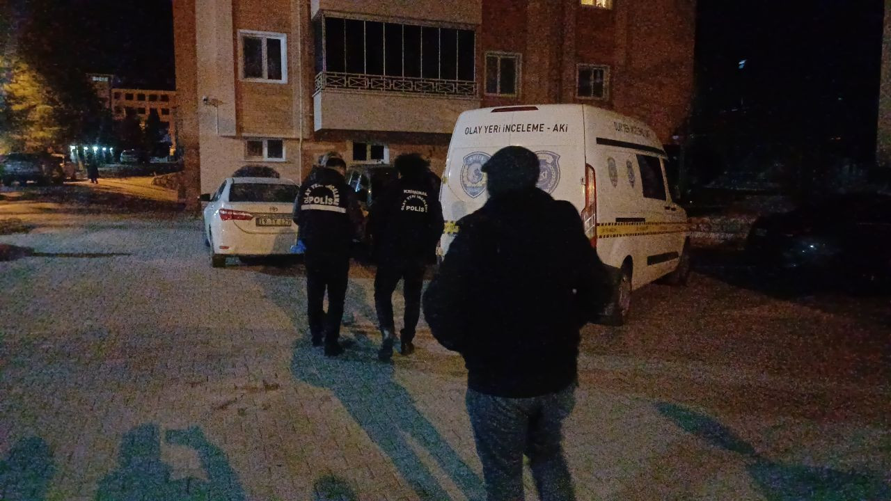 Çorum’da Şüpheli Ölüm: 62 Yaşındaki Adam Evinde Ölü Bulundu - Sayfa 3