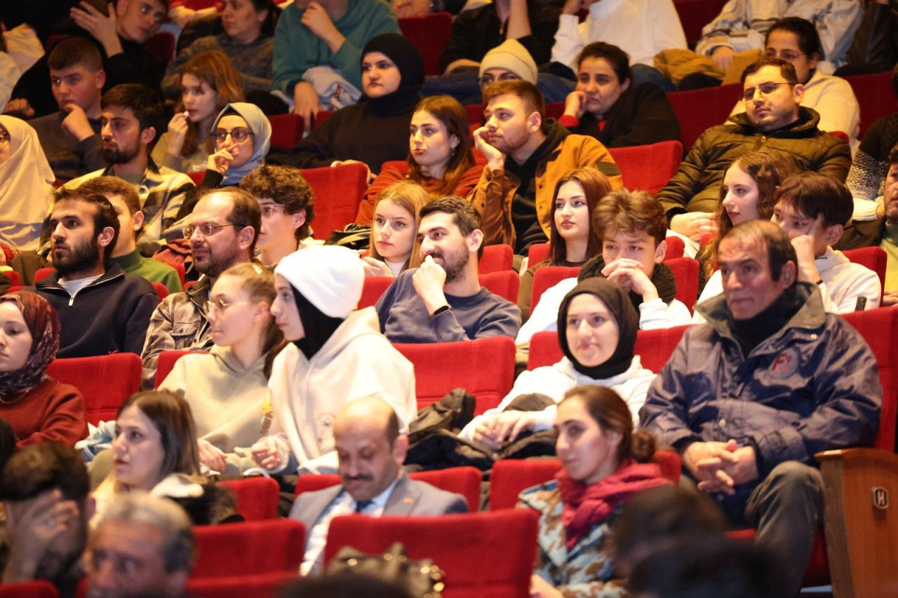 Serdivan'da Tiyatro Severlere Unutulmaz Bir Gece: 'Katil Kim?' Sahnelendi! - Sayfa 5