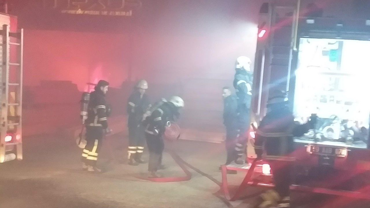 Tekirdağ’da Kereste Fabrikasında Yangın: Alevler 2 Saatte Söndürüldü
