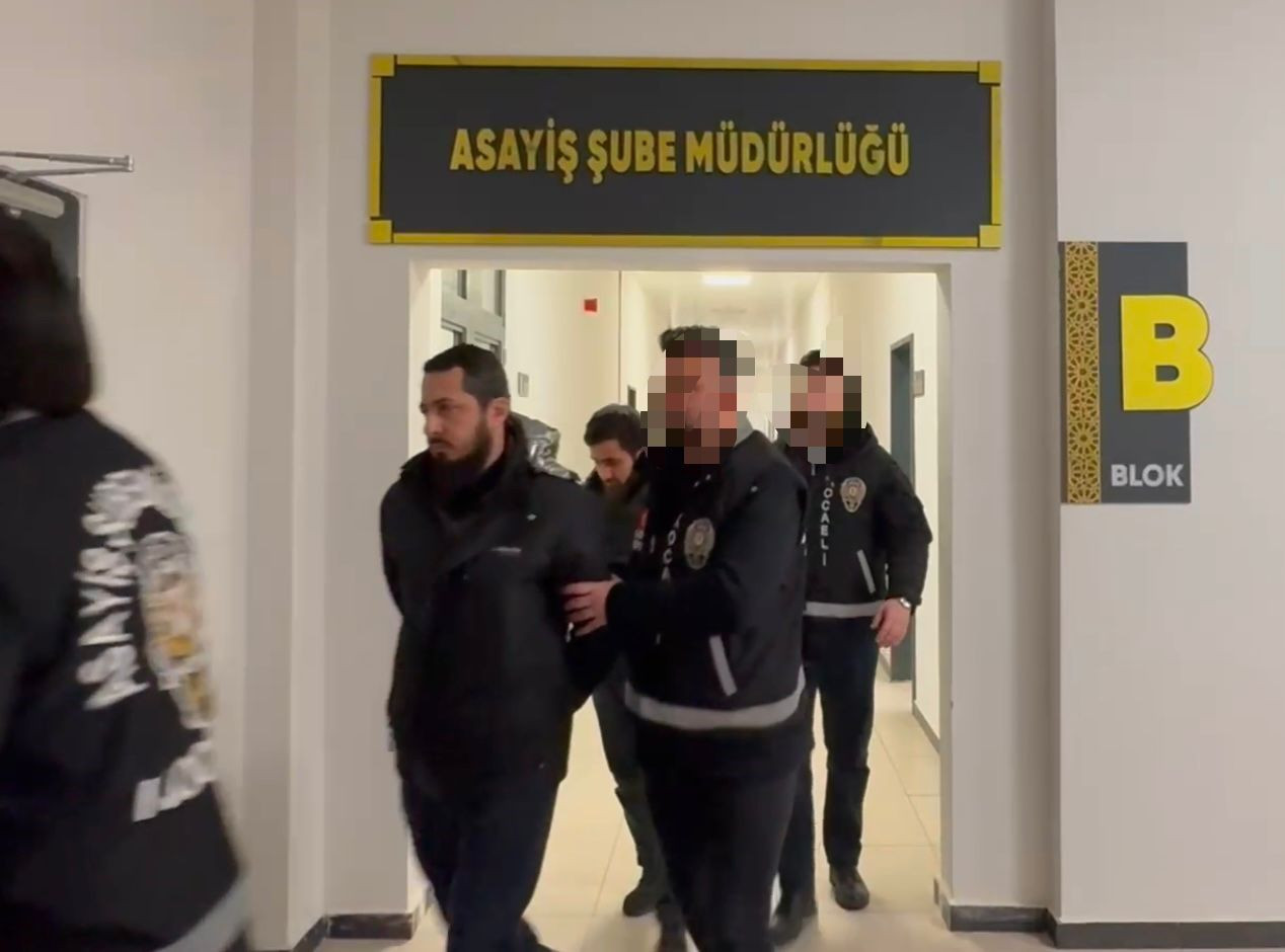 Sopayla Saldırıp Telefonunu Çaldılar: 3 Kişi Tutuklandı - Sayfa 2