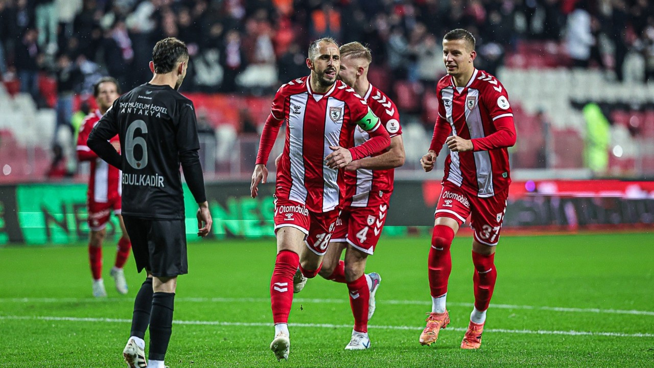 Samsunspor: 2 - Hatayspor: 0 (İlk yarı)