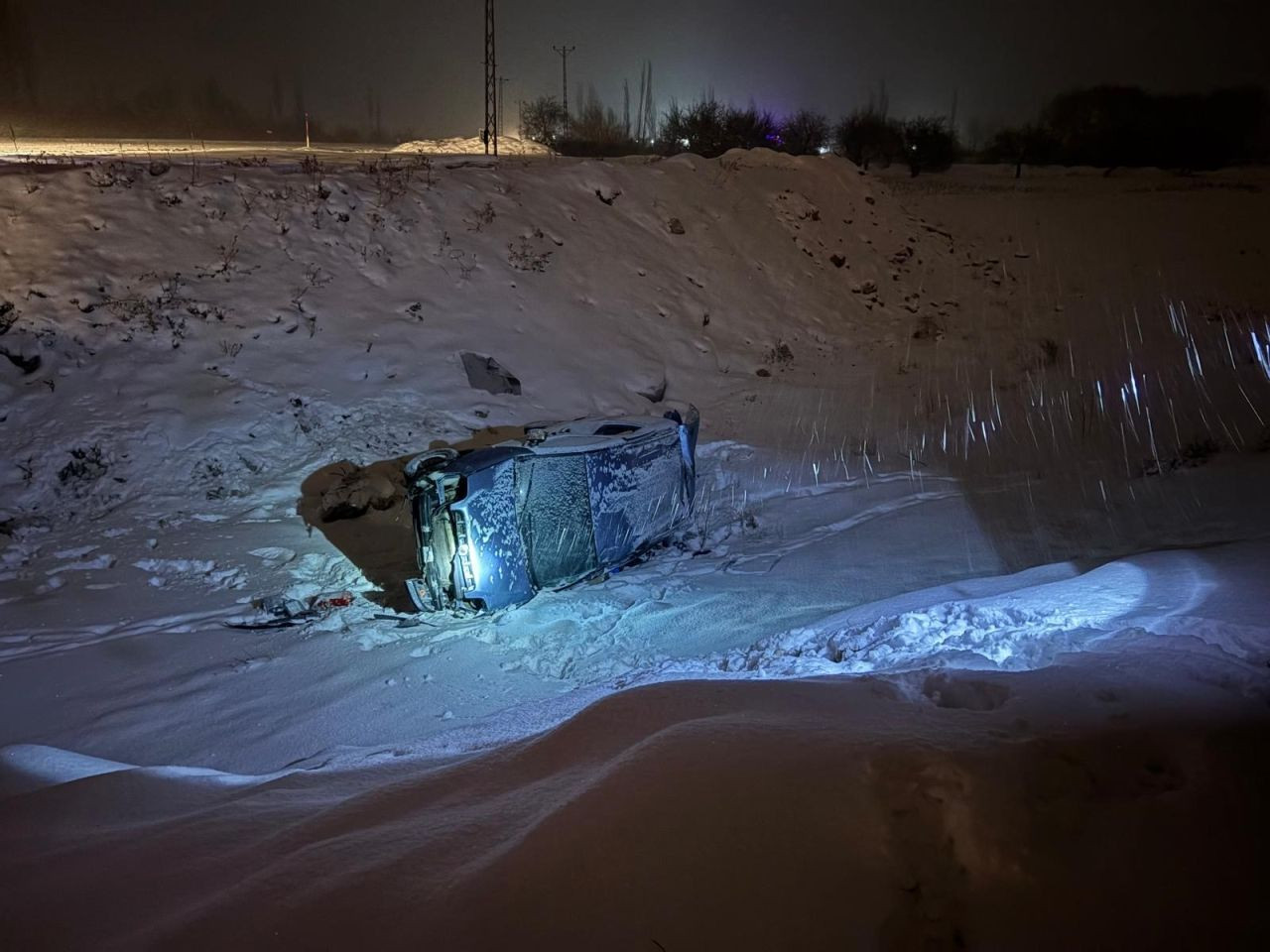 Malatya’da Otomobil Şarampole Yuvarlandı: 1 Kişi Ağır Yaralı - Sayfa 2