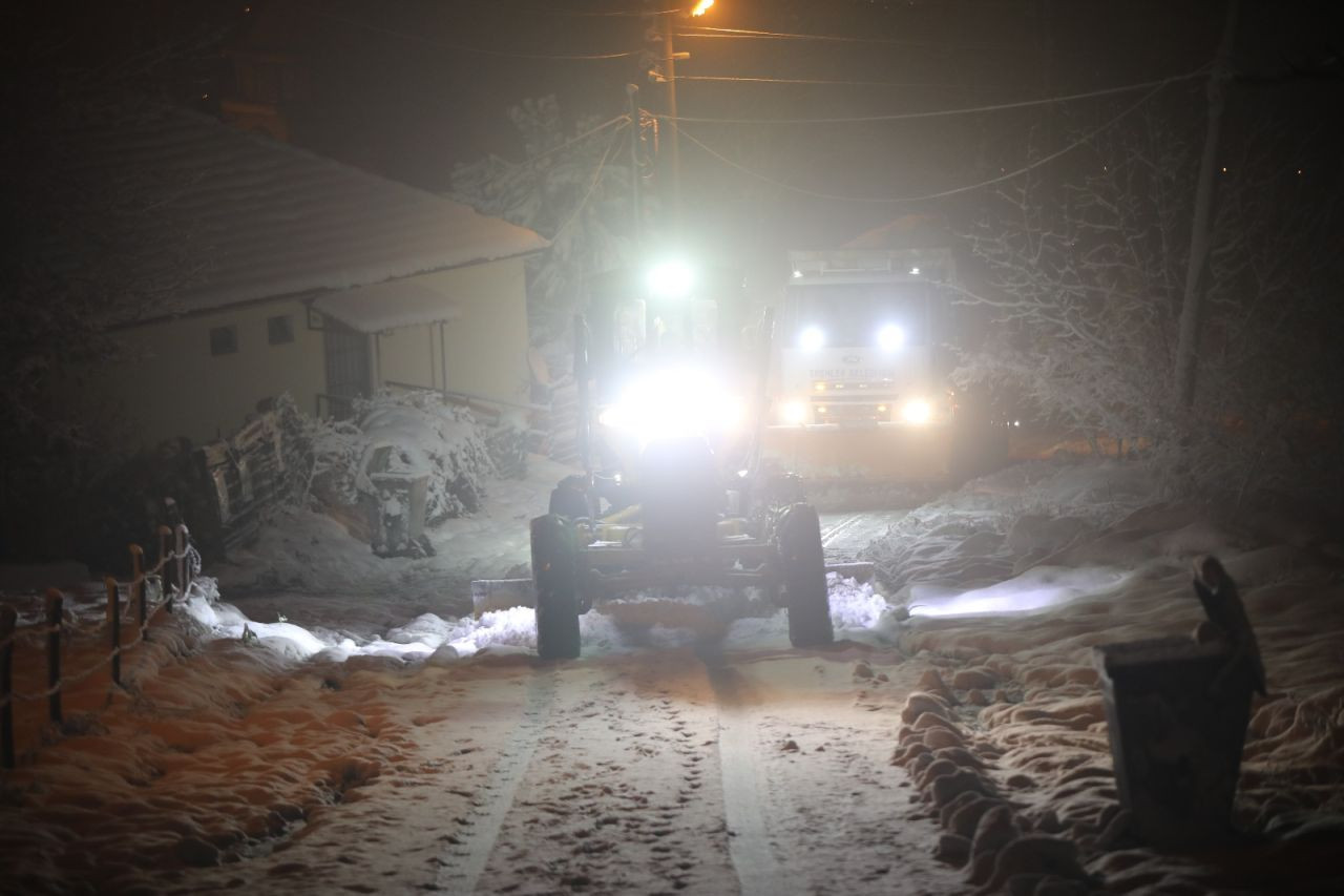 Erenler Belediyesi Karla Mücadelede Hız Kesmeden Devam Ediyor! - Sayfa 2