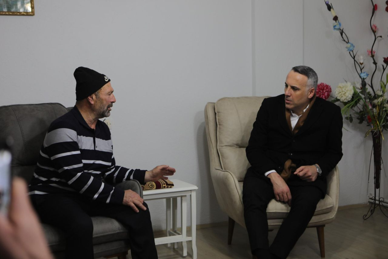 Başkan Tever Arifiye’de Önemli Adımlar Attı: İlçeye Büyük Projeler ve Vefa Ziyaretleri! - Sayfa 8