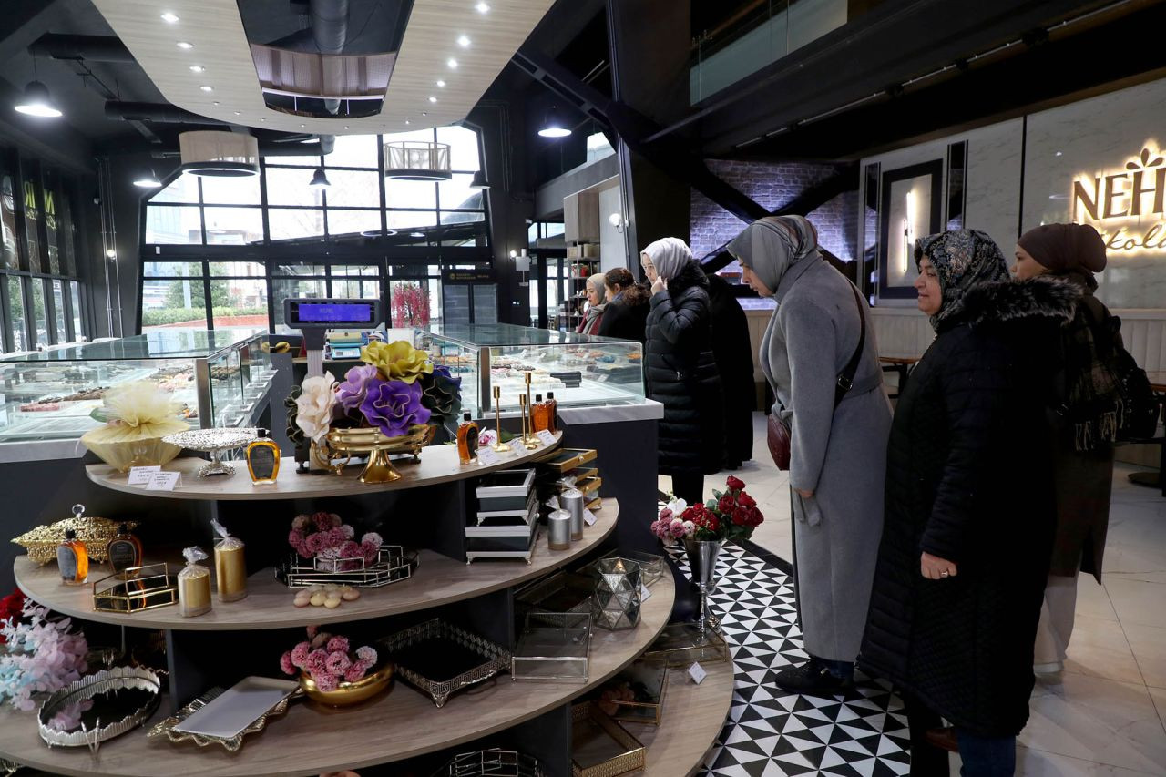 Büyükşehir Belediyesi’nden Tarihe Dokunan Geziler ve Kahve Sohbetiyle Rahatlatıcı Bir Gün! - Sayfa 1