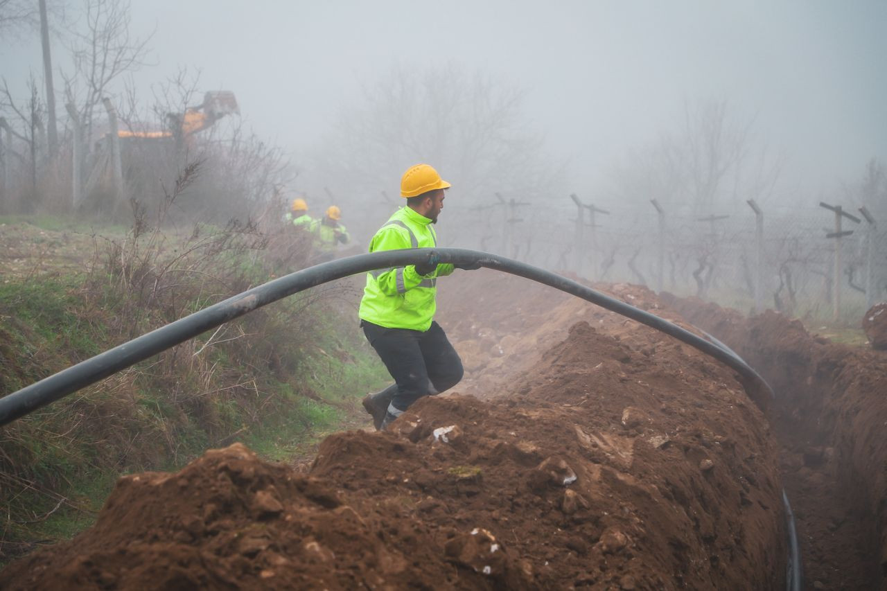 SASKİ'den Pamukova'ya Büyük Adım: 3 Mahalleye 5 Bin 200 Metre Yeni İçme Suyu Hattı! - Sayfa 4