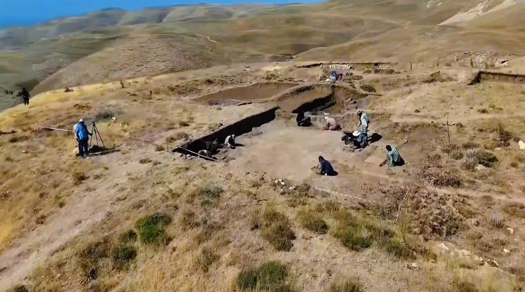 Adilcevaz’ın Doğal ve Tarihi Güzellikleri Havadan Görüntülendi - Sayfa 6