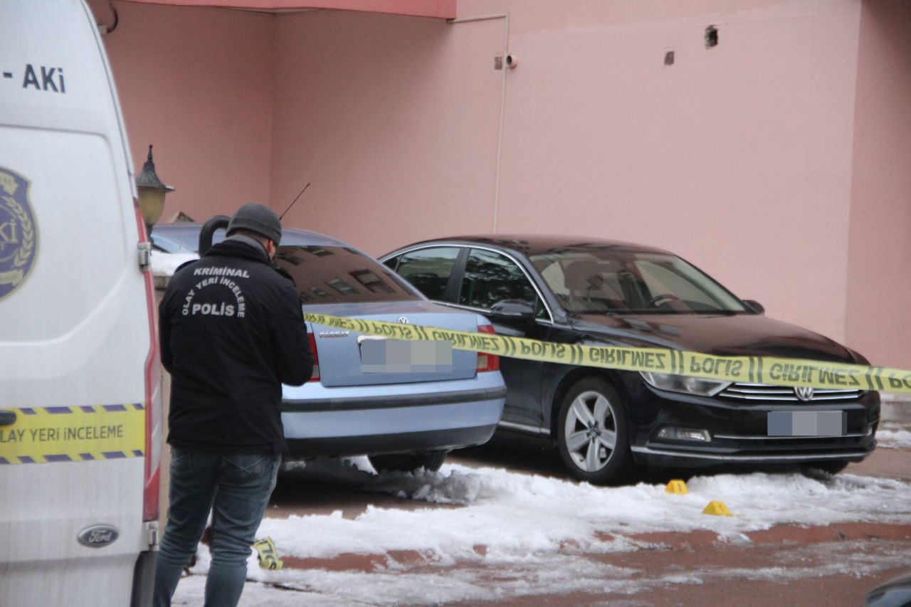 Kayseri’de Silahlı Tartışma! Tabancayla Vurulan Şahıs Hastaneye Kaldırıldı - Sayfa 1