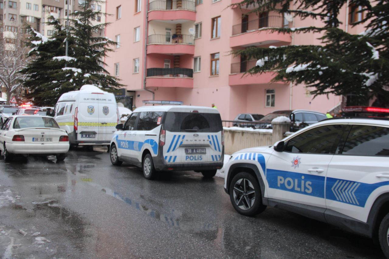 Kayseri’de Silahlı Tartışma! Tabancayla Vurulan Şahıs Hastaneye Kaldırıldı - Sayfa 2