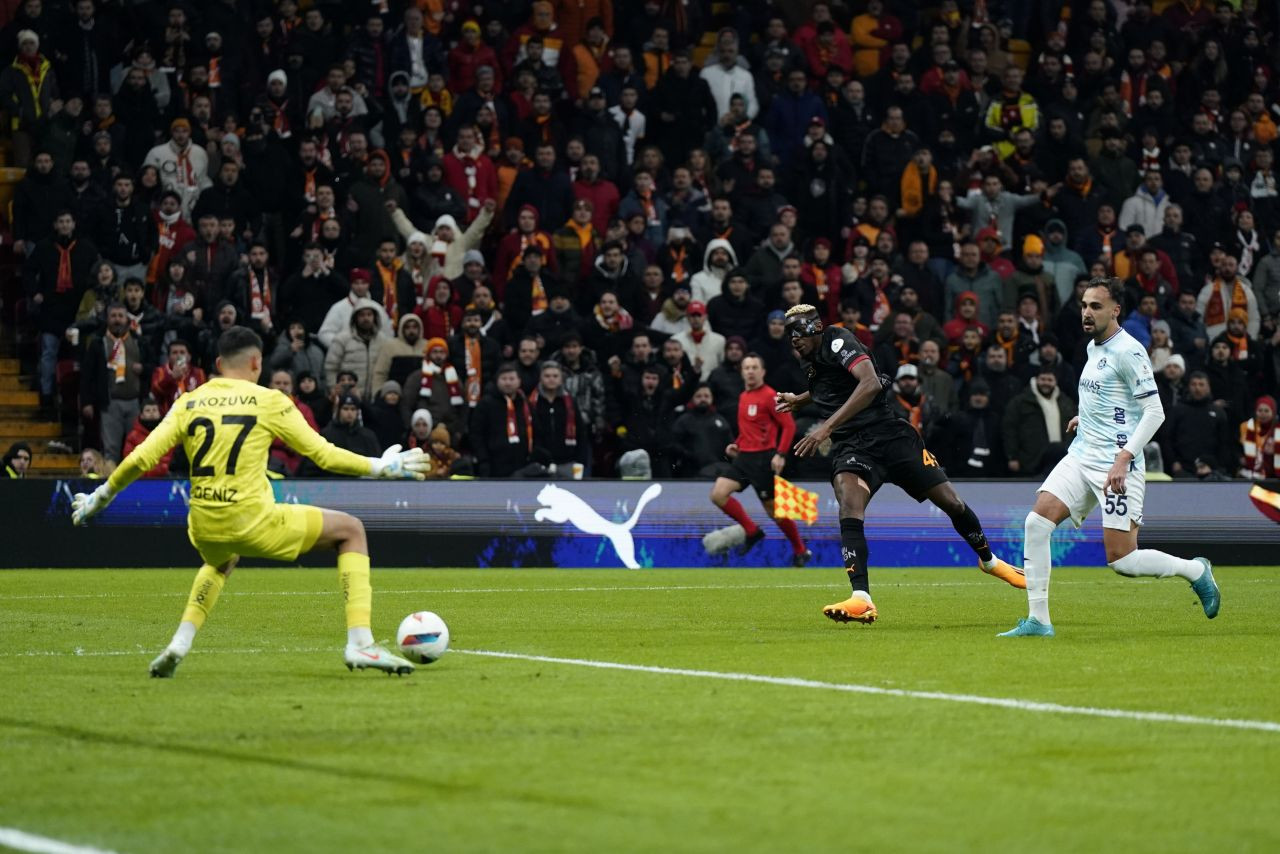 Adana Demirspor, Galatasaray Maçında Sahadan Çekildi! - Sayfa 4