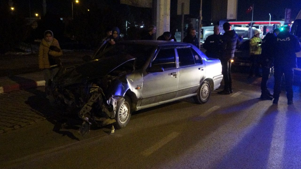 Malatya'da Kavşakta Feci Kaza! 1 Kişi Yaralandı - Sayfa 2