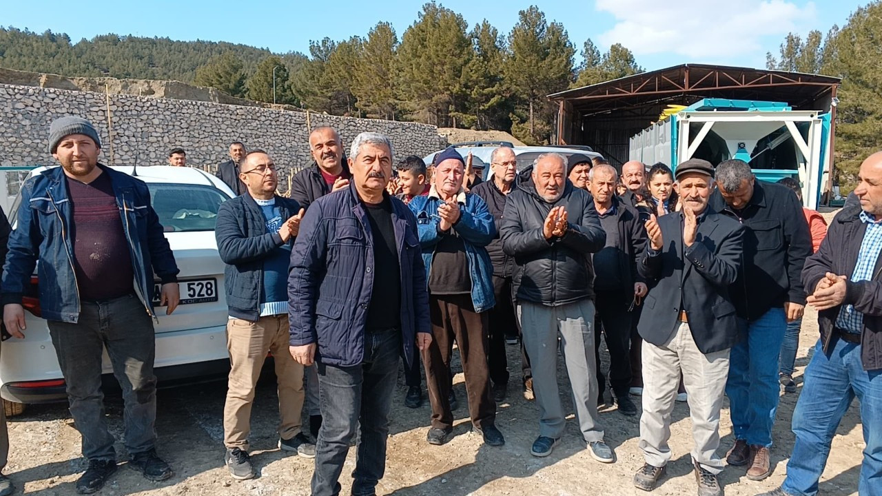 Adıyaman Gölbaşı’nda Beton Santraline Tepki: Köylüler Eylem Yaptı