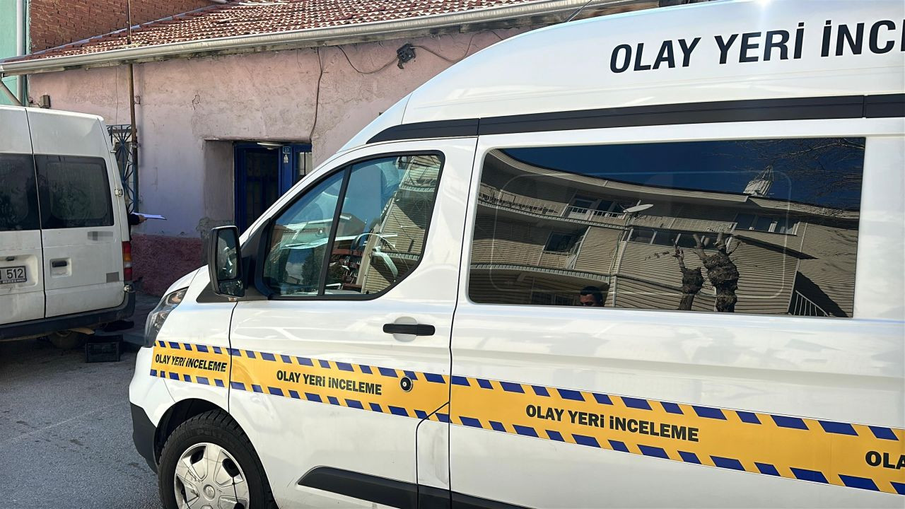 Uşak’ta Kan Donduran Cinayet: Oğlu Tarafından Bıçaklanan Baba Öldü - Sayfa 3