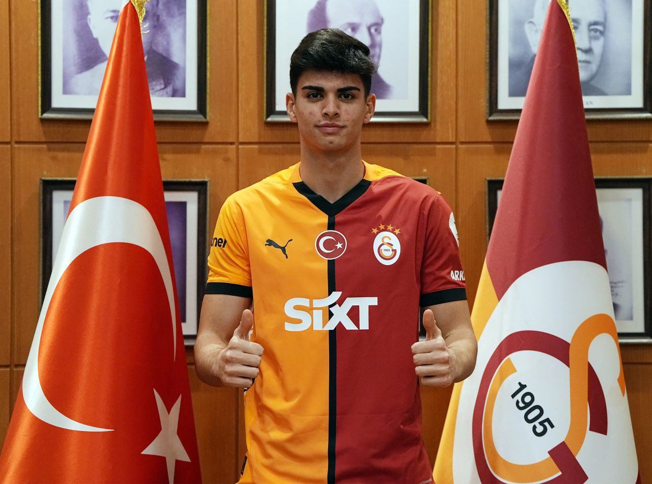 Galatasaray, Genç Oyuncu Arda Ünyay’ı Kadrosuna Kattı - Sayfa 1
