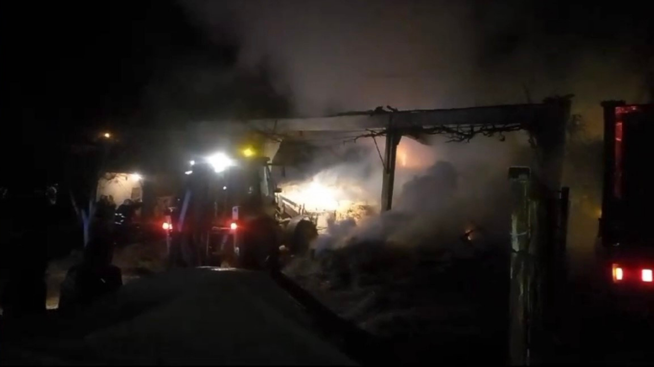 Bursa’da Depo Yangını: Köylüler Seferber Oldu