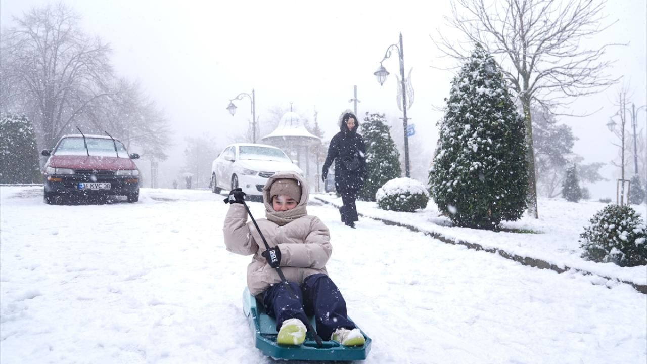 İstanbul'da kar yağışı etkili oldu! - Sayfa 5