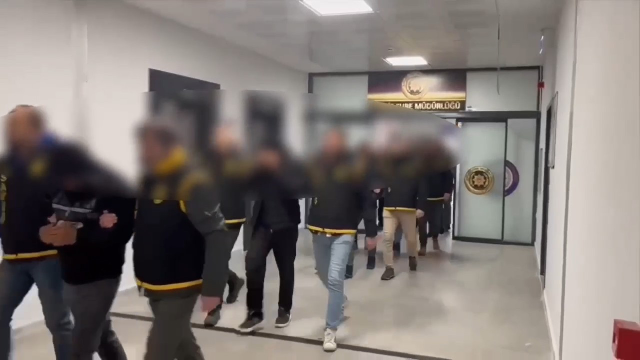 Yalova’da “Polis-Savcı” Dolandırıcılığı: 35 Milyon Liralık Vurguna 5 Tutuklama