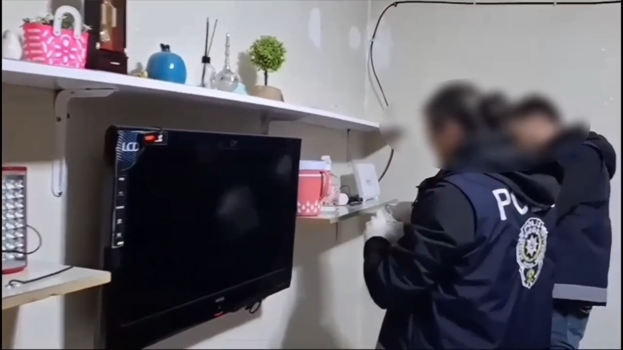 Yalova’da “Polis-Savcı” Dolandırıcılığı: 35 Milyon Liralık Vurguna 5 Tutuklama - Sayfa 4