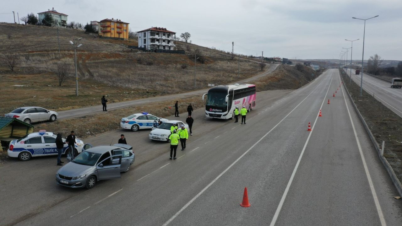 Akyurt’ta Trafik Denetimleri Arttı! Ticari ve Ağır Araçlar Mercek Altında - Sayfa 2
