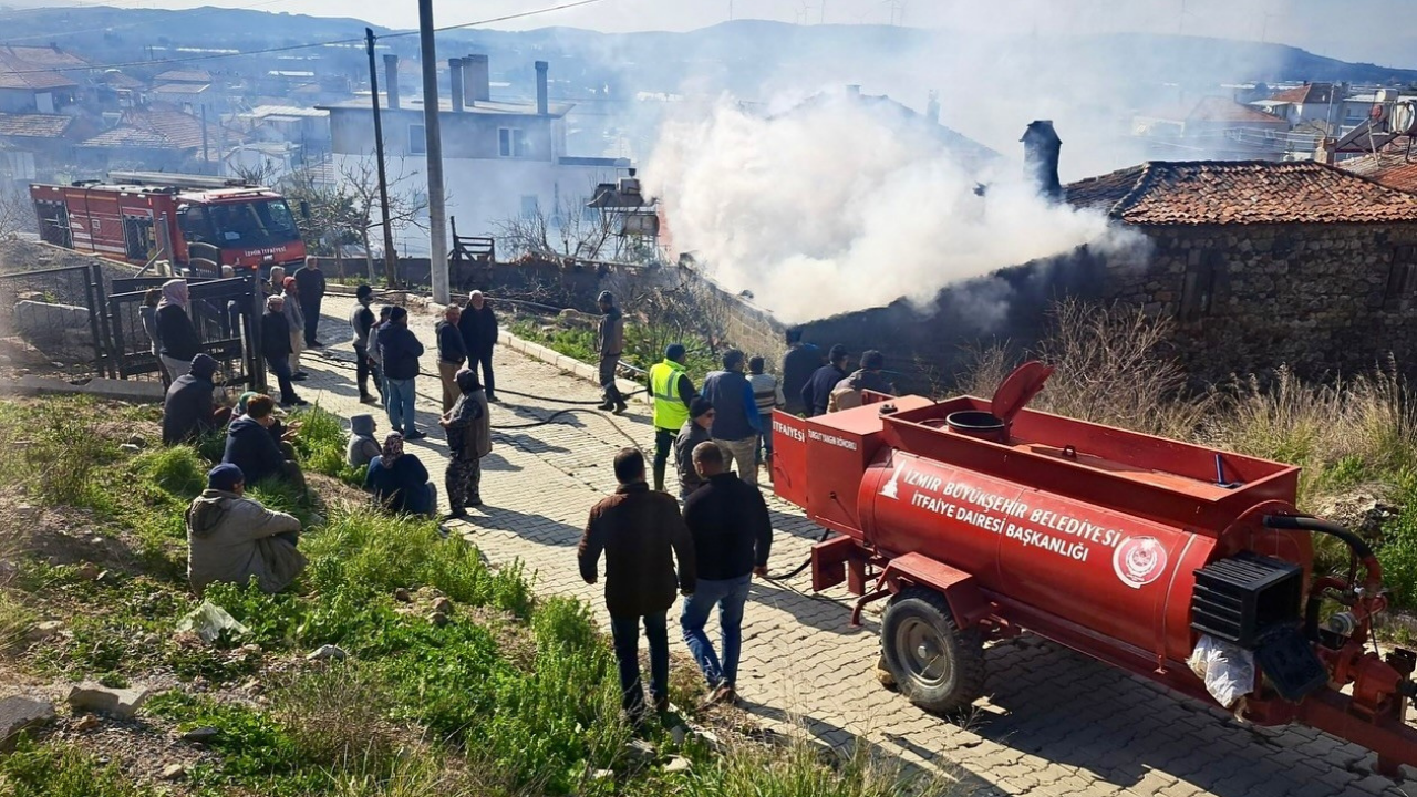 Seferihisar’da Korkutan Yangın: Mahallelinin Çabası Felaketi Önledi