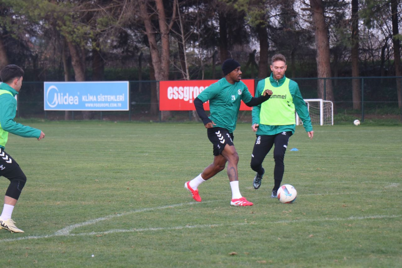 Sakaryaspor, Ankaragücü Maçı İçin Hazırlıklara Başladı - Sayfa 4