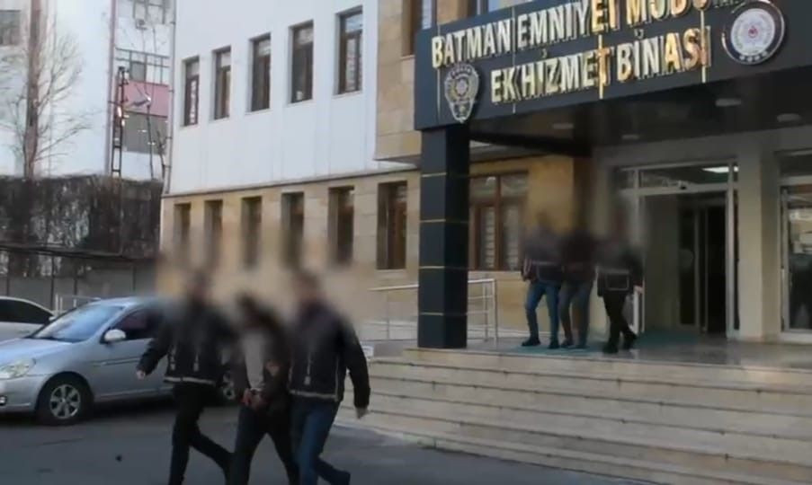 Batman’da Hırdavat Dükkanını Soyan 2 Şüpheli Yakalandı - Sayfa 2
