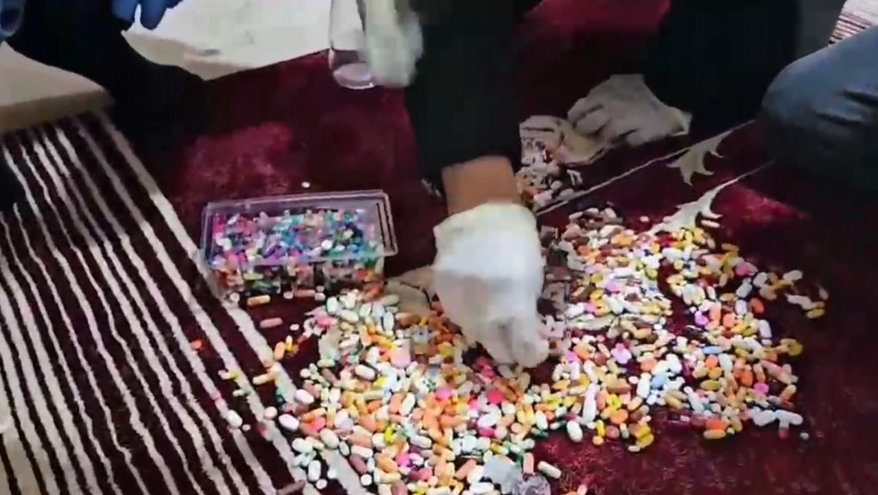 Çorum'da 8 Adrese Operasyon! Vazolardan Uyuşturucu Çıktı - Sayfa 4