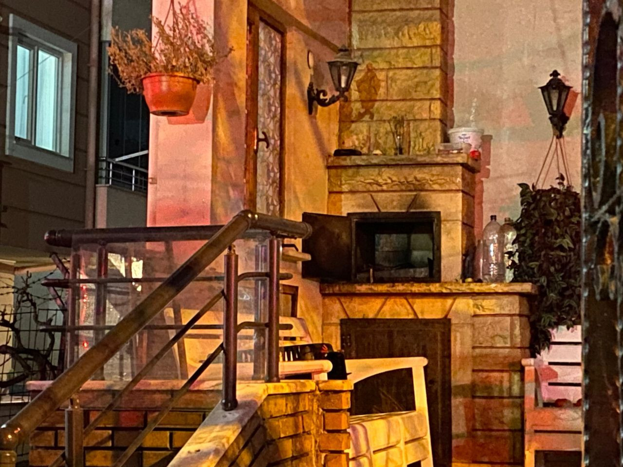 Balkonda Mangal Keyfi Felakete Döndü! Çatı Alev Aldı - Sayfa 3