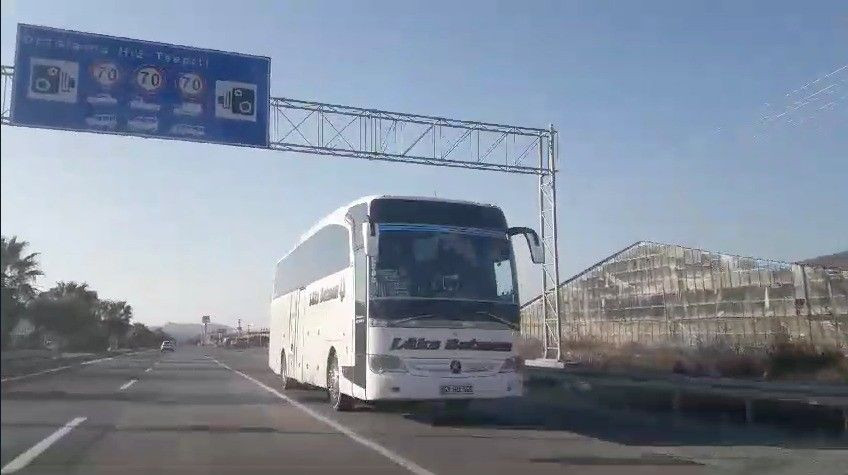 Ana Yolda 700 Metre Tersten Giden Yolcu Otobüsü Kamerada - Sayfa 1