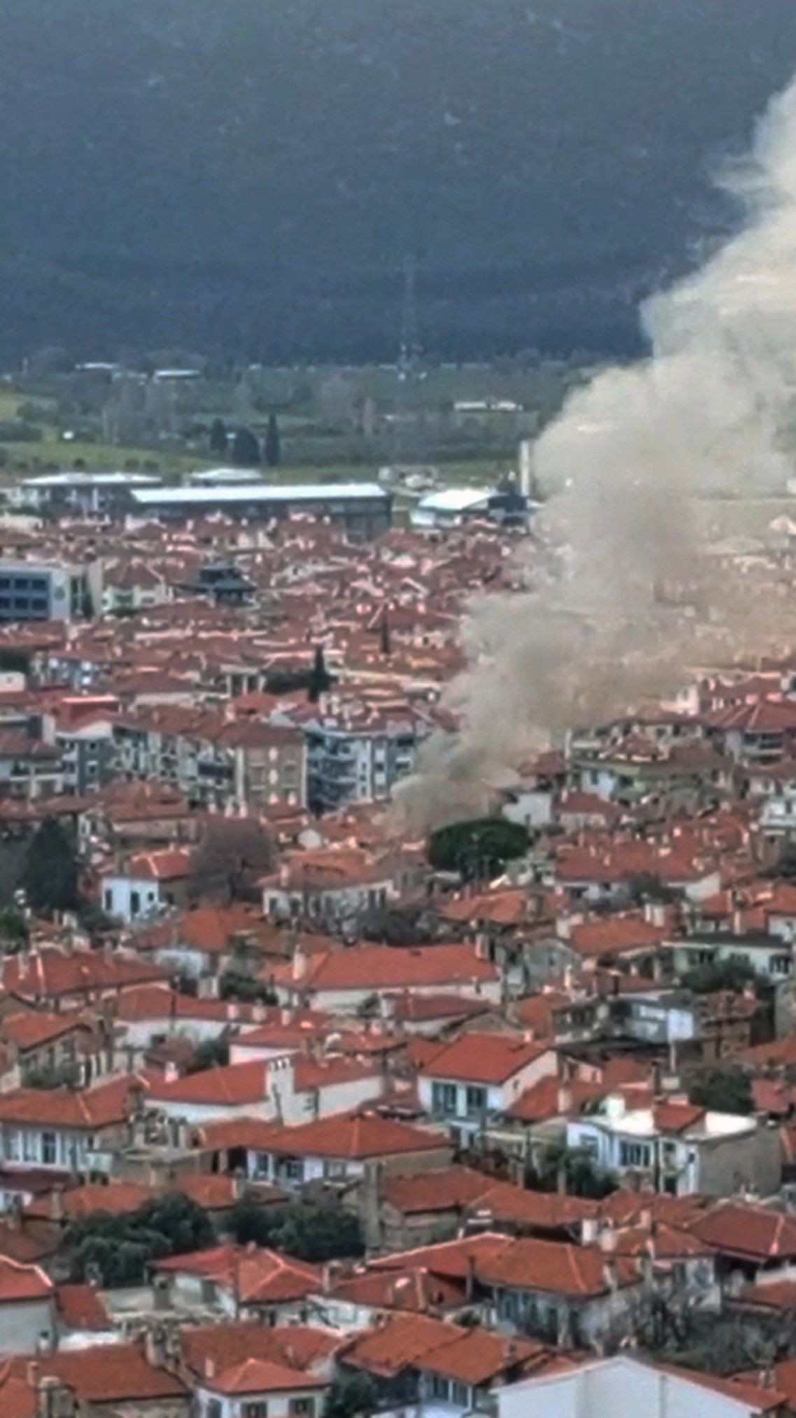 Menteşe’de Korkutan Yangın: Ev Alevlere Teslim Oldu - Sayfa 1