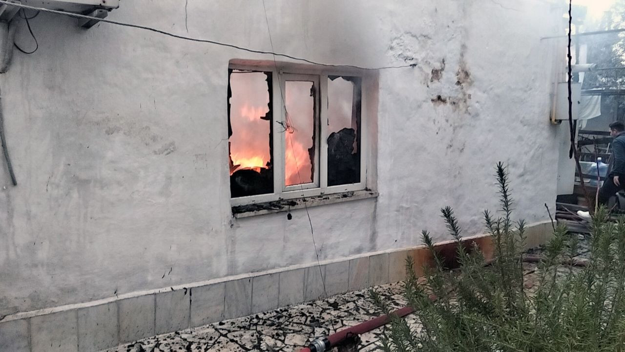 Menteşe’de Korkutan Yangın: Ev Alevlere Teslim Oldu - Sayfa 3