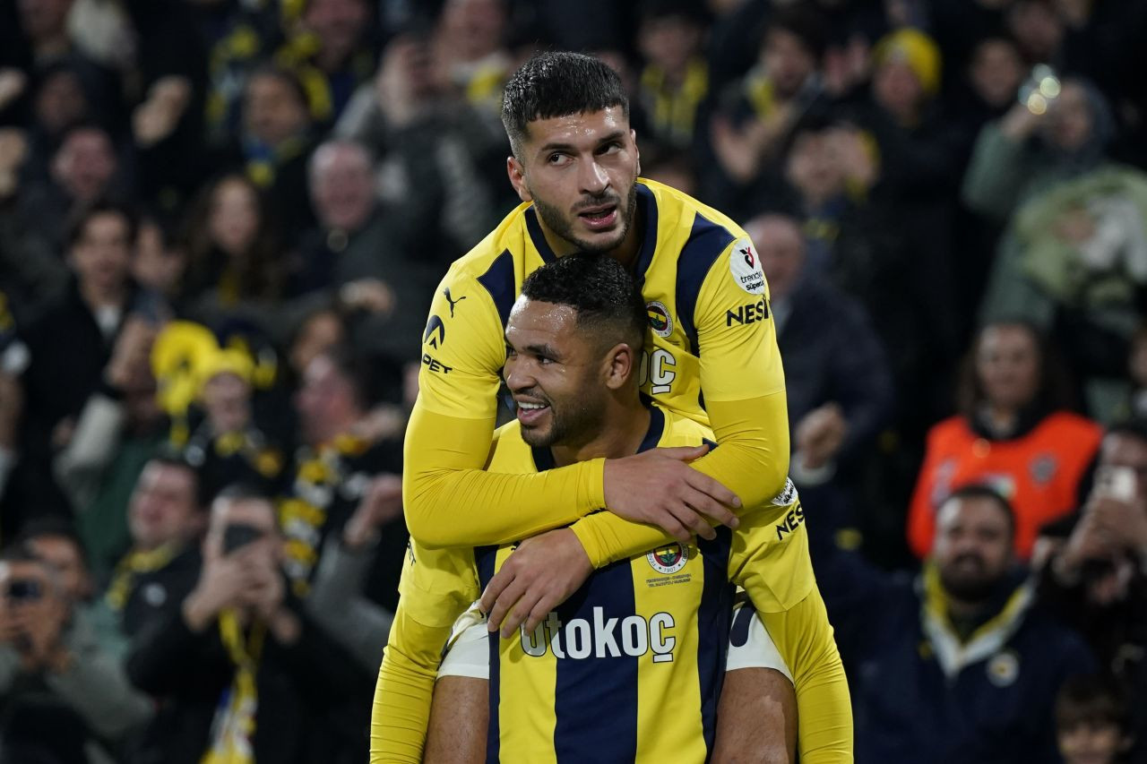 Fenerbahçe’den Kasımpaşa’ya Karşı Üst Üste 12. Galibiyet - Sayfa 1
