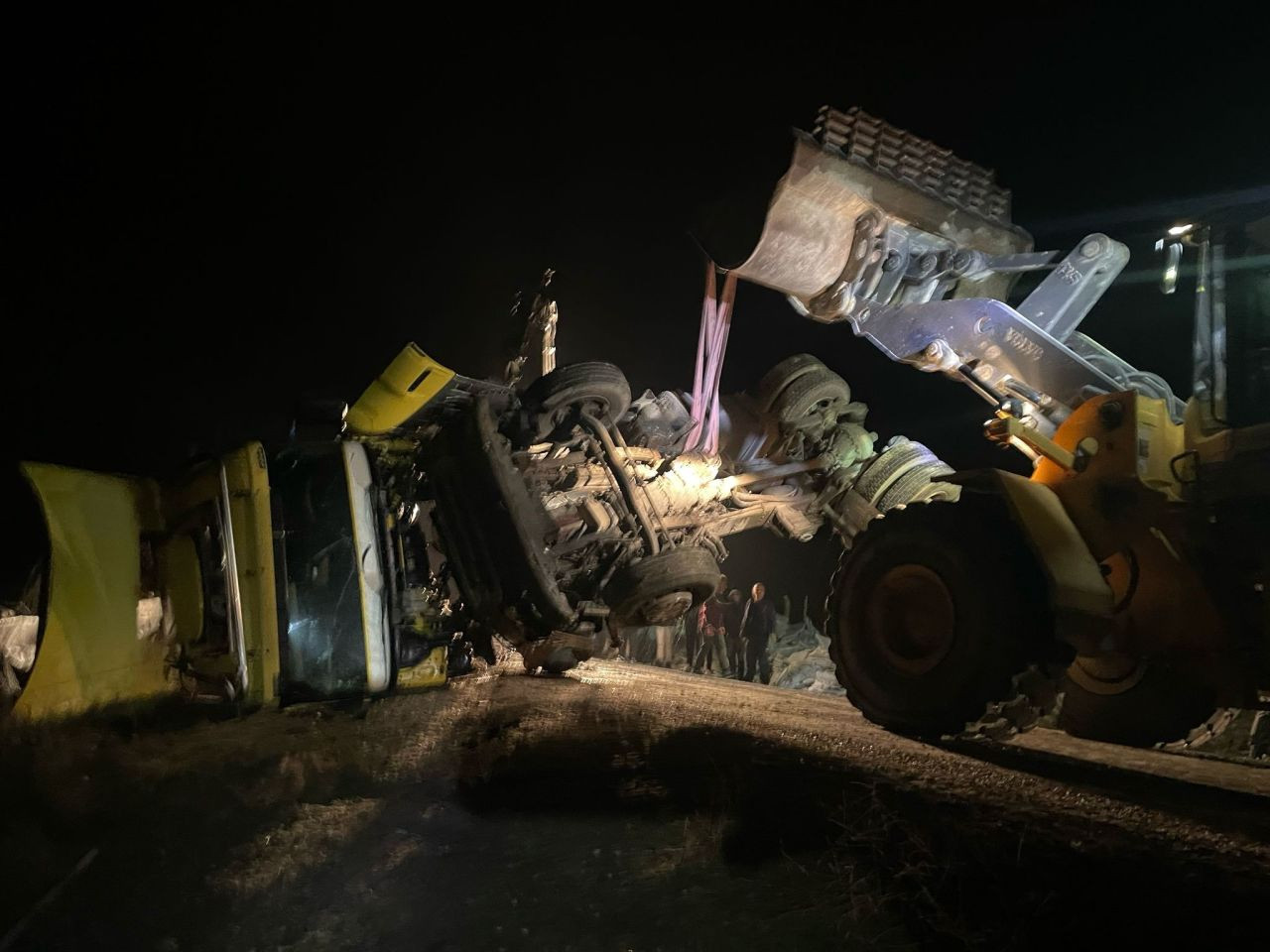 Marmara Adası’nda Mermer Yüklü Kamyon Kazaya Karıştı - Sayfa 7