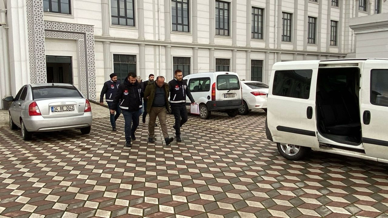 Komşuda korkunç olay! Cinayet sonrası cesetle 1,5 gün boyunca gezmiş - Sayfa 4