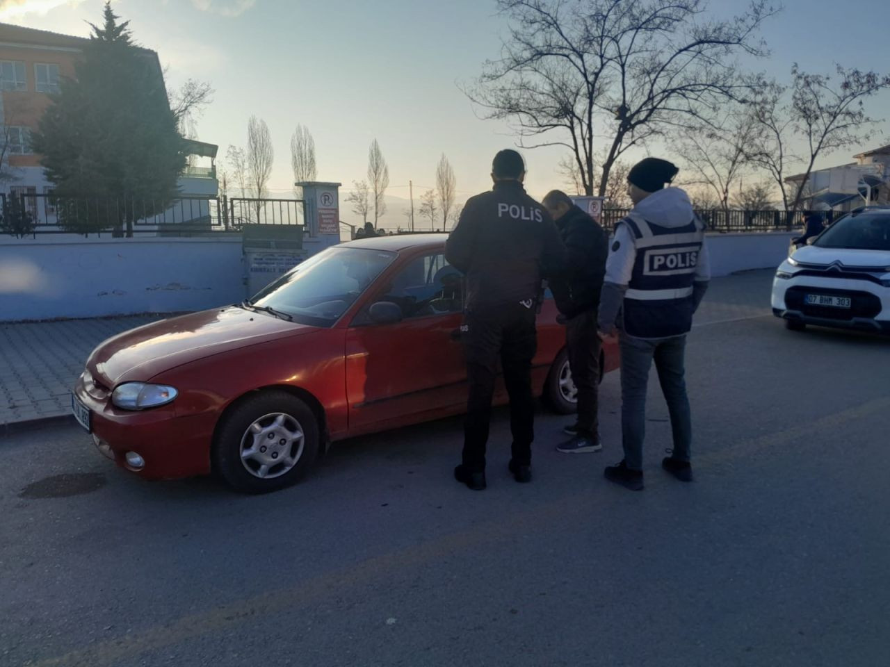 Kırıkkale’de Huzur Denetimi: 14 Aranan Şahıs Yakalandı - Sayfa 1