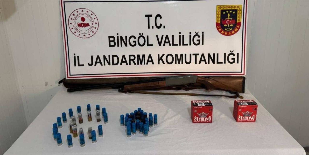 Bingöl’de Jandarmadan Operasyon: Uyuşturucu ve Silahla Yakalandılar - Sayfa 1