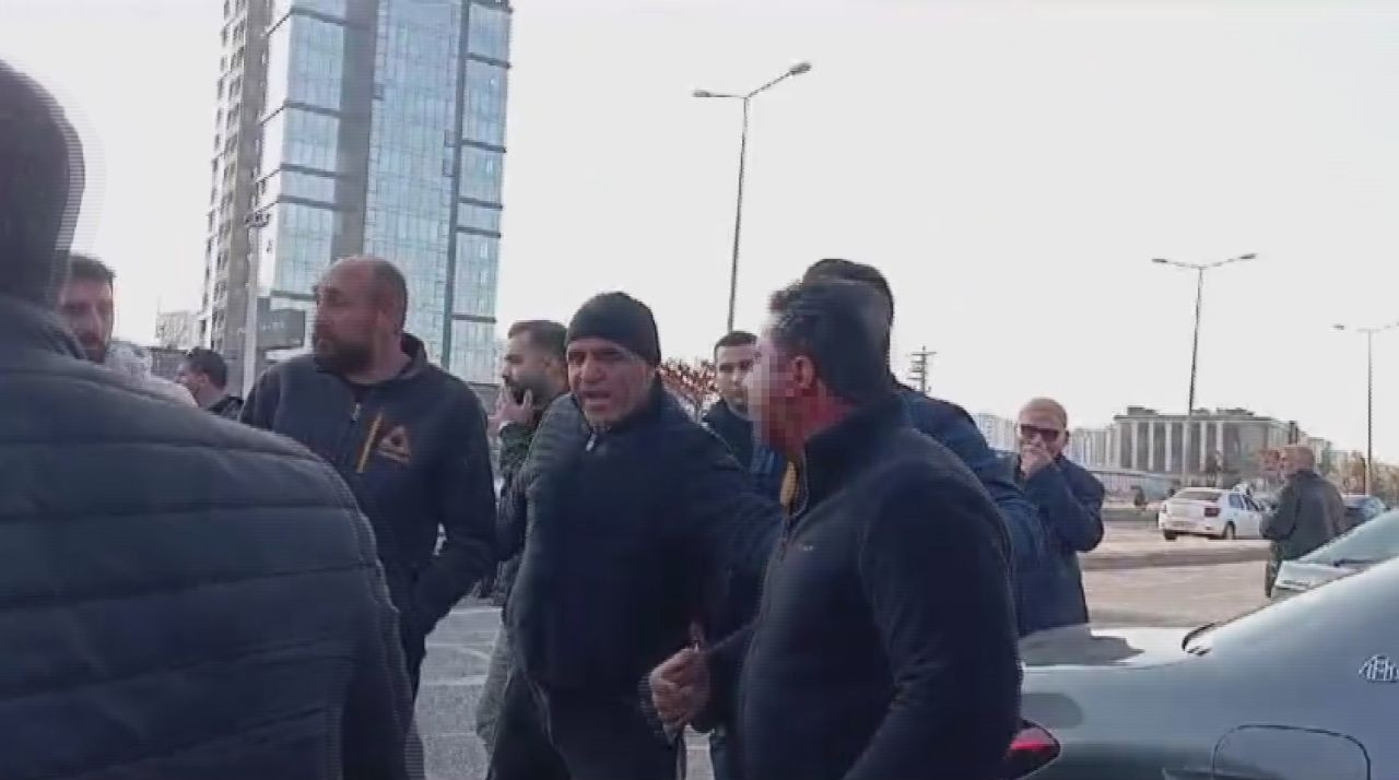 Diyarbakır'da Kaza Sonrası Gerginlik: Yayaya Çarpan Sürücüyü Esnaf Darp Etti - Sayfa 2