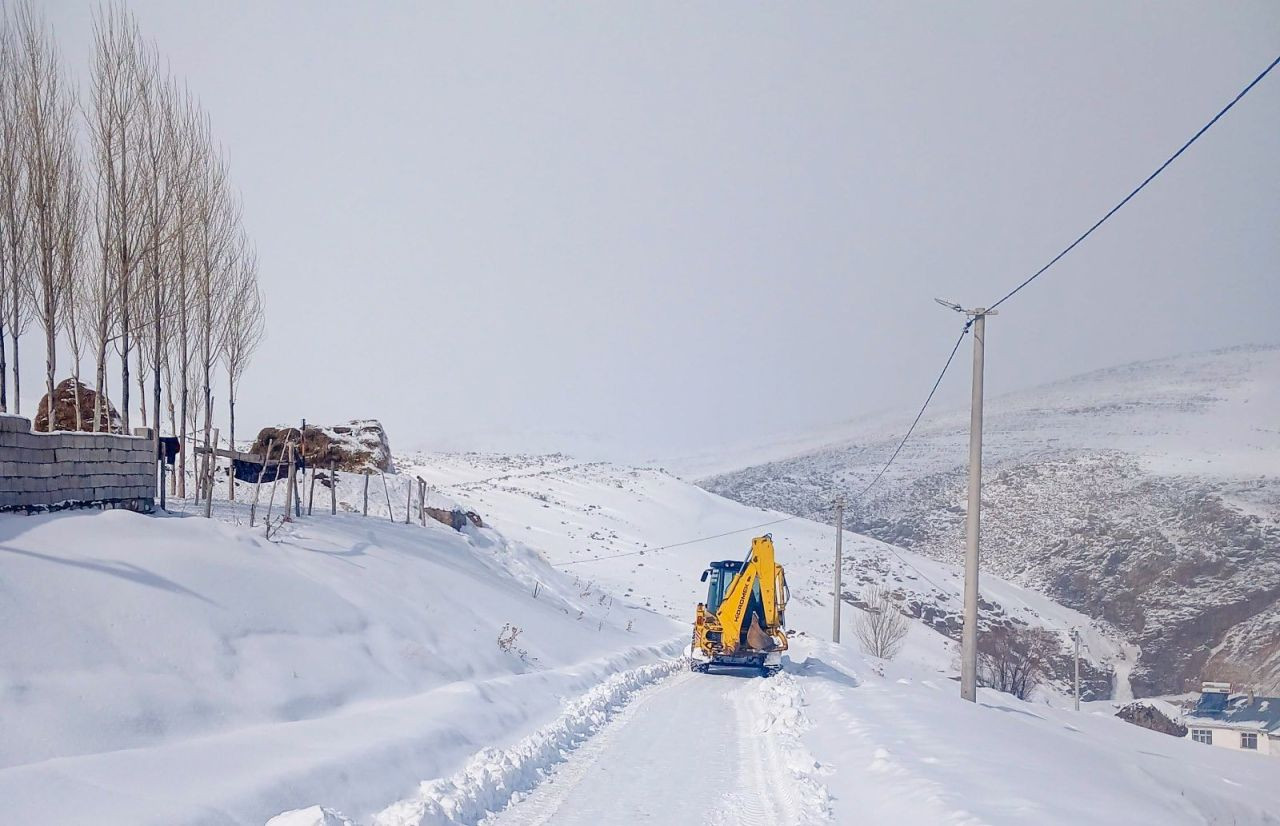 Van’da Karla Mücadele: Kapanan Yollar Tek Tek Açılıyor - Sayfa 2