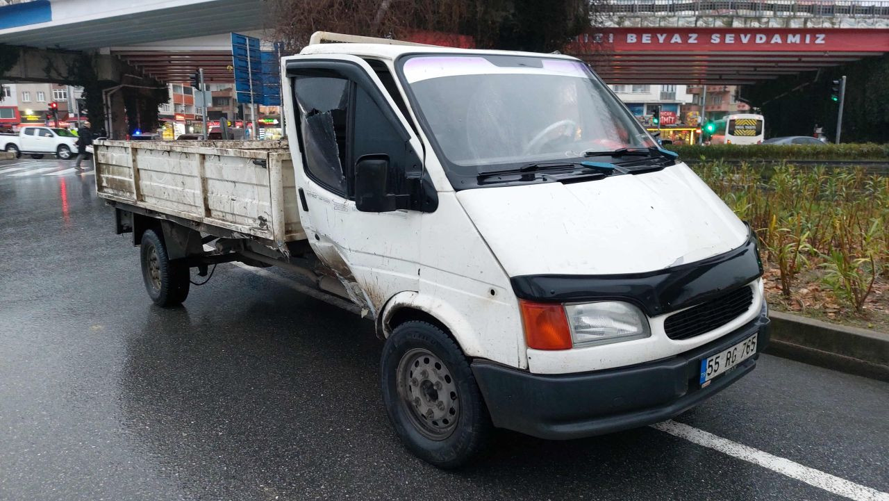 Samsun’da Otomobil ile Kamyonet Çarpıştı: 4 Kişi Yaralandı - Sayfa 2