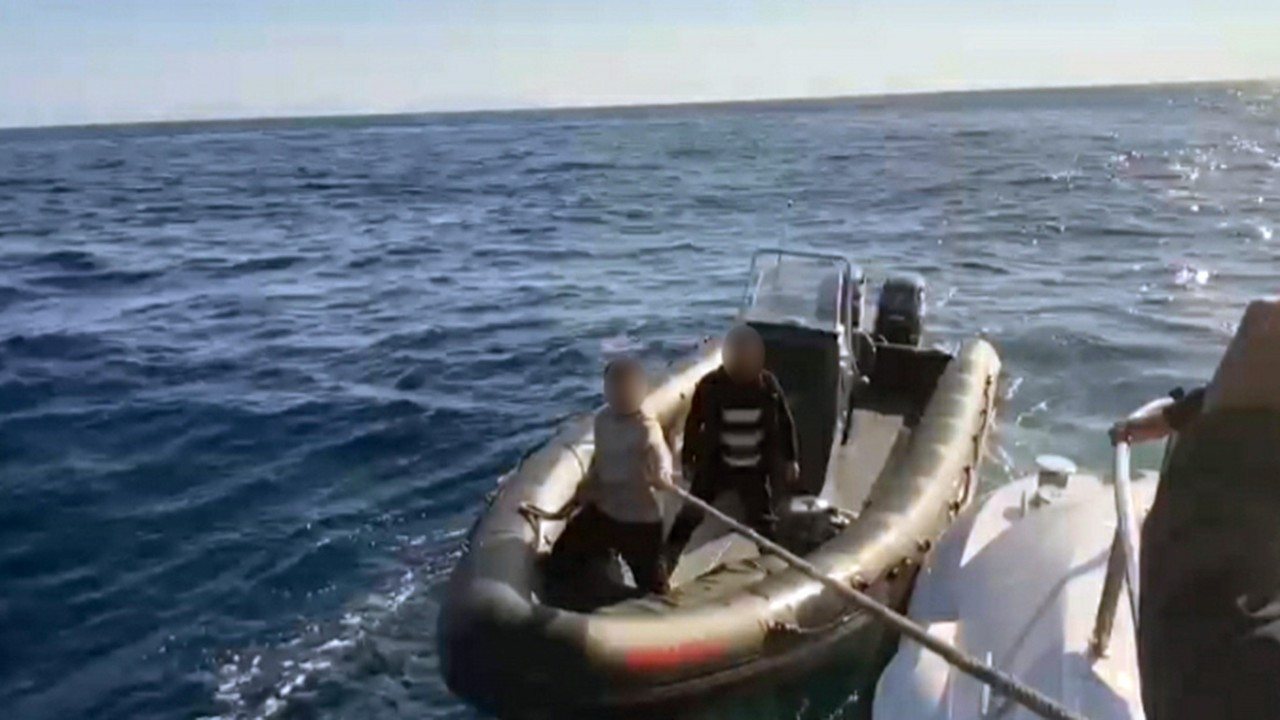 Fethiye’de Lastik Botla Kaçmaya Çalışan 2 Kişi Yakalandı