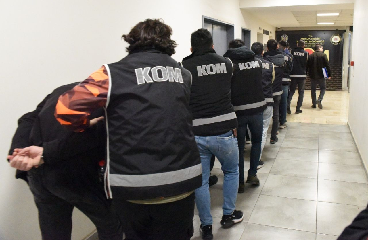 Antalya’da Tefecilik Operasyonu: 7 Kişi Tutuklandı, 92 Milyon TL Zarara Uğratıldı - Sayfa 2