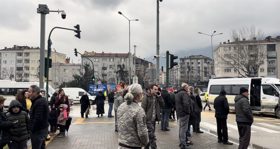 Bursa’da Okul Servisi Otobüsle Çarpıştı: 9 Yaralı - Sayfa 2