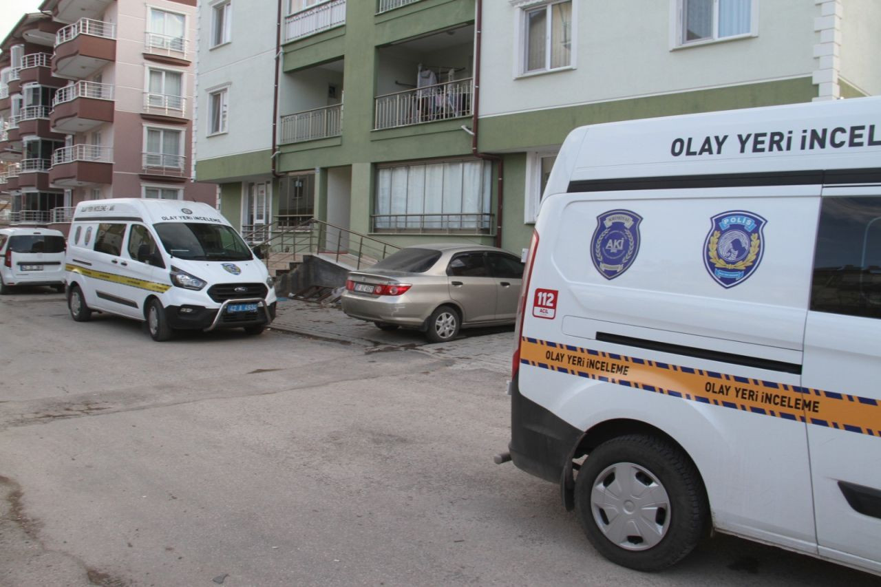 Banyoda Ölü Bulunan Garsonun Cinayet Kurbanı Olduğu Ortaya Çıktı - Sayfa 3