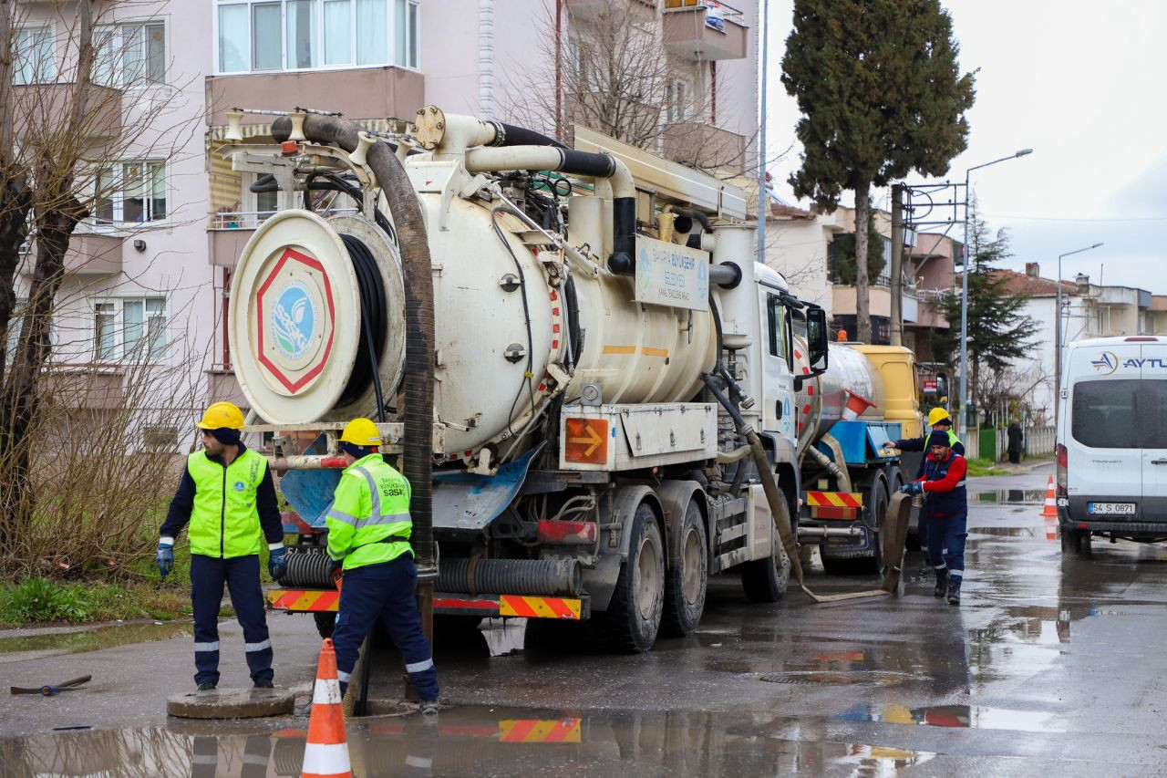 SASKİ, Kar Yağışı Öncesi Altyapı Çalışmalarını Hızlandırdı SASKİ, Kar Yağışı Öncesi Altyapı Çalışmalarını Hızlandırdı